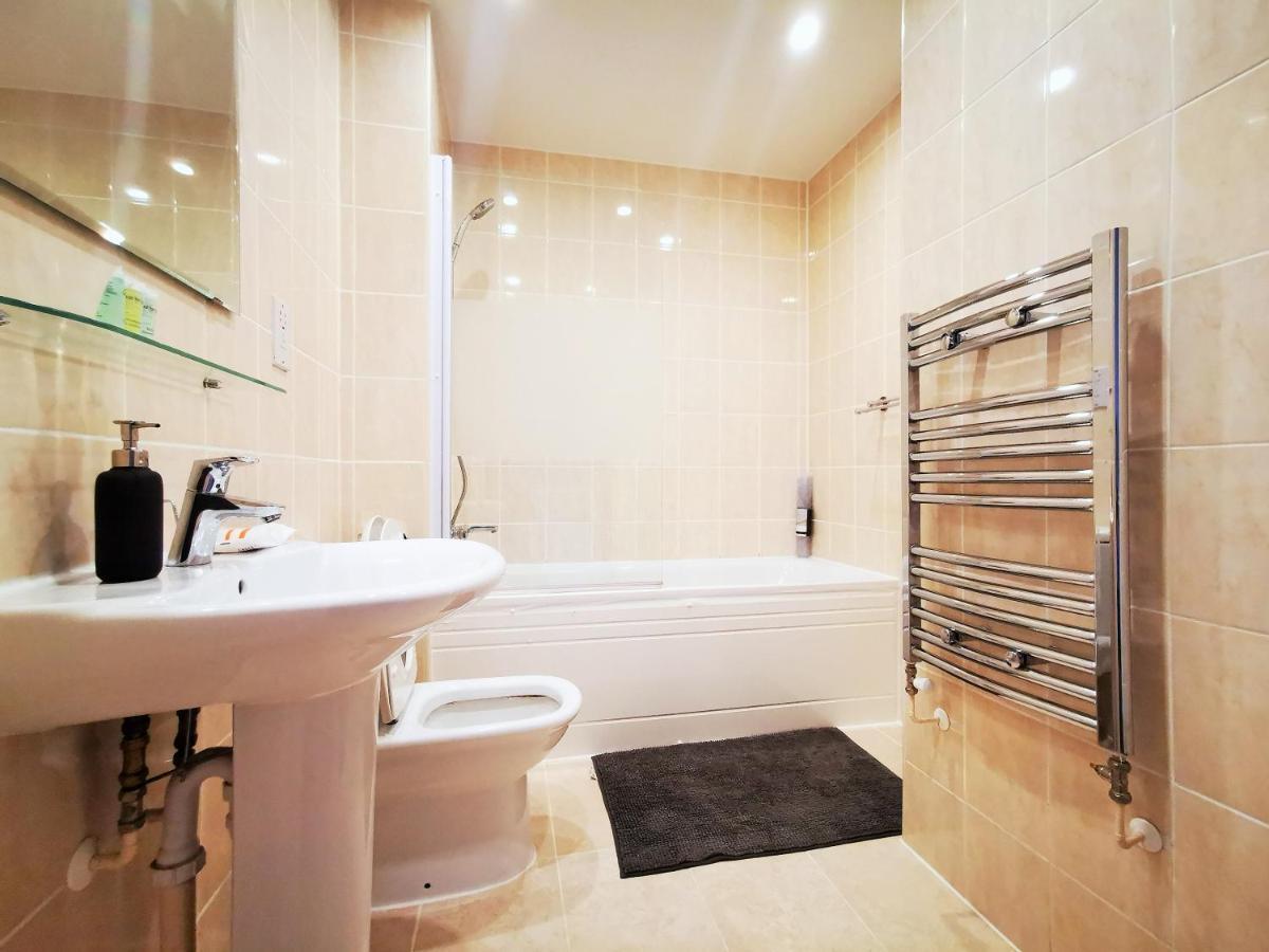 Lovely Holiday Home In Birmingham City Center 3 Bedrooms House By Hf Group Luaran gambar
